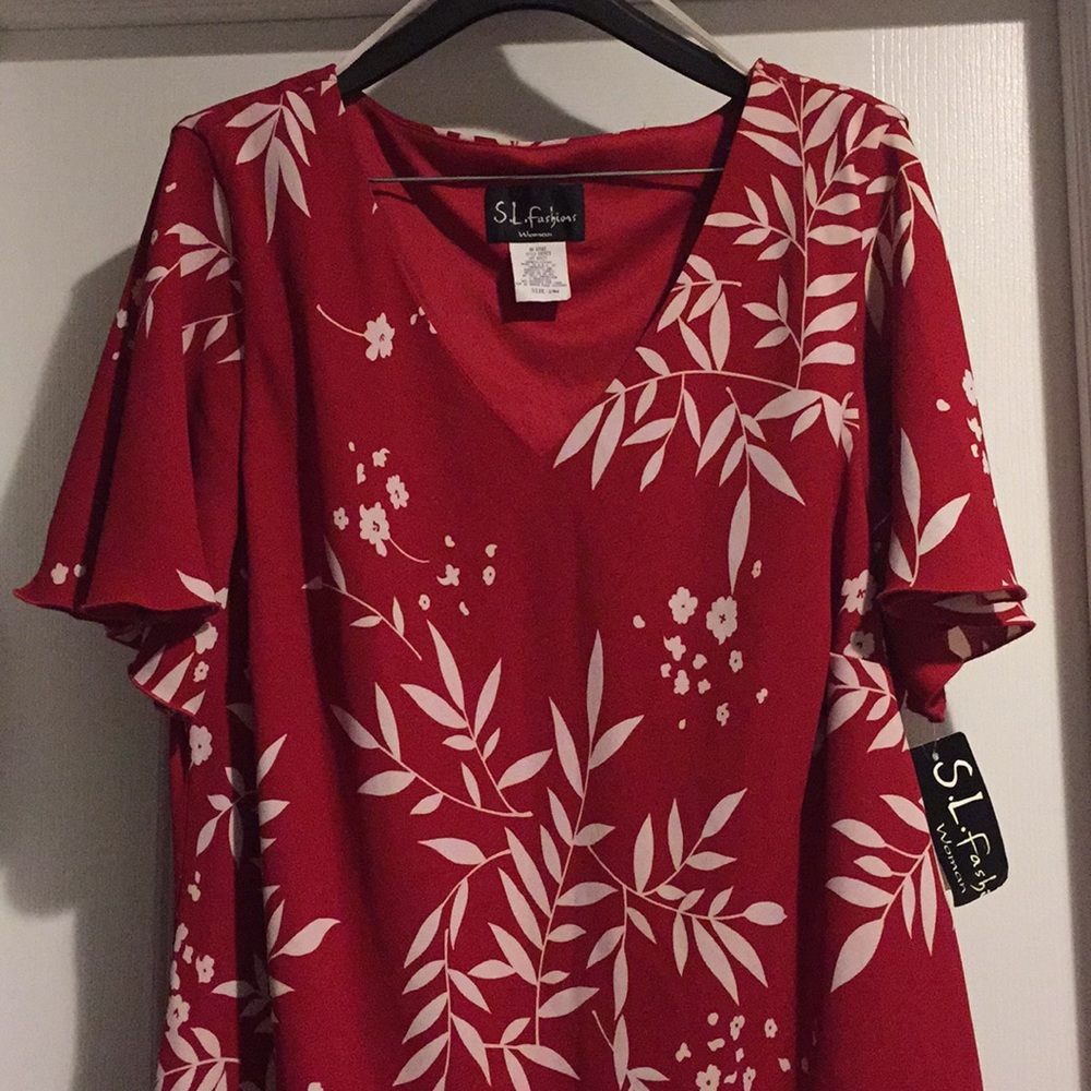 Brand New!! Red&white floral dress. 2 r available. - Picture 7 of 8